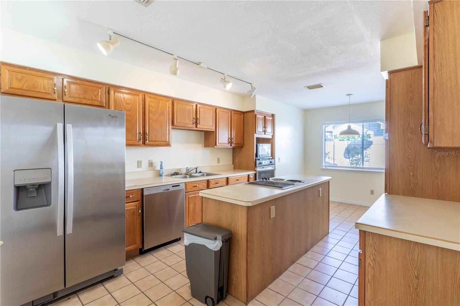 HARBOR EAST - Residential