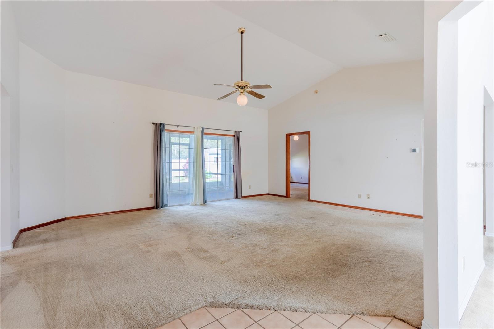 HARBOR EAST - Residential