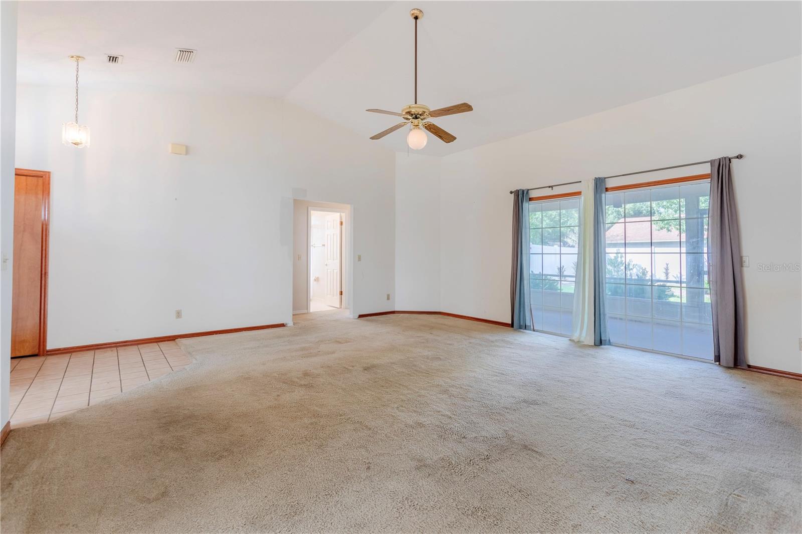 HARBOR EAST - Residential