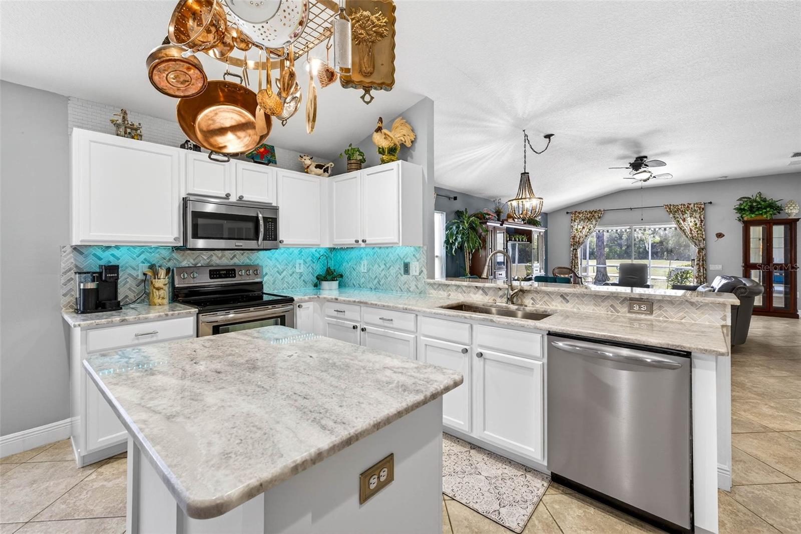 LEXINGTON OAKS PH 12 - Residential