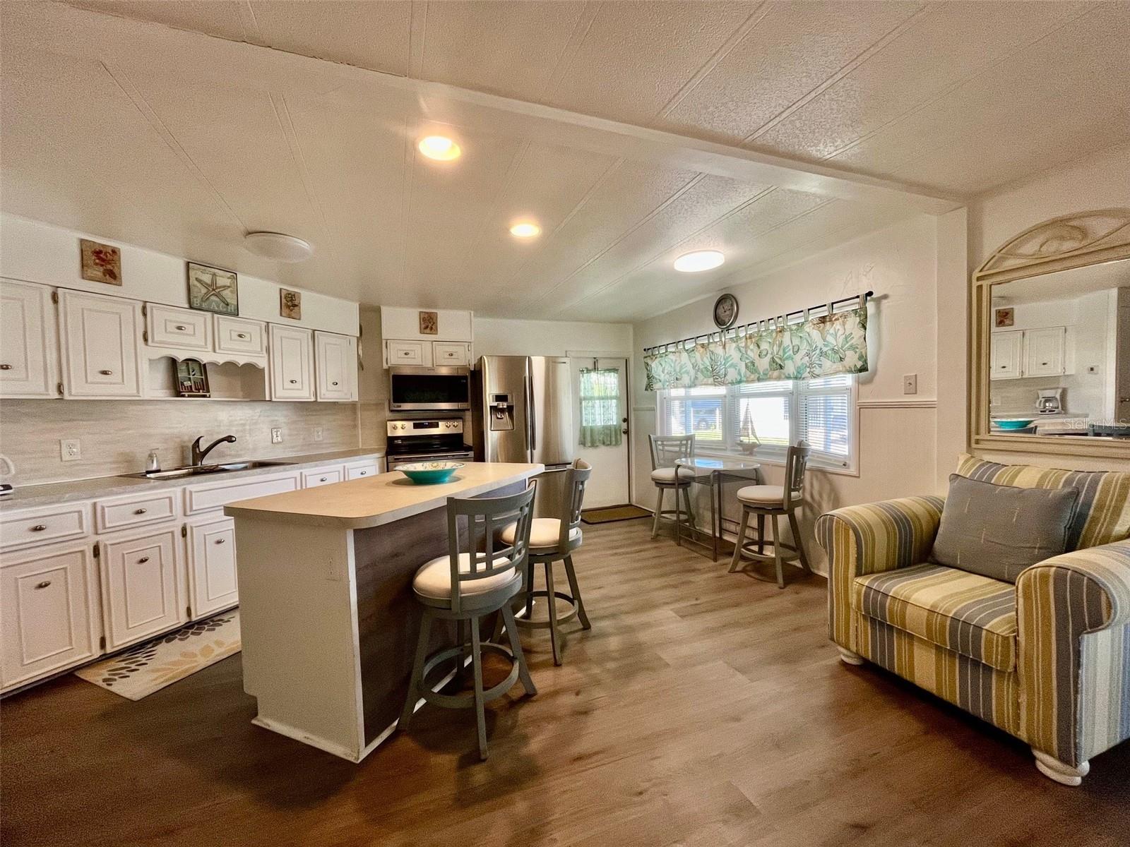 TARPON SHORES MOBILE HOME VILLAGE UNREC - Residential