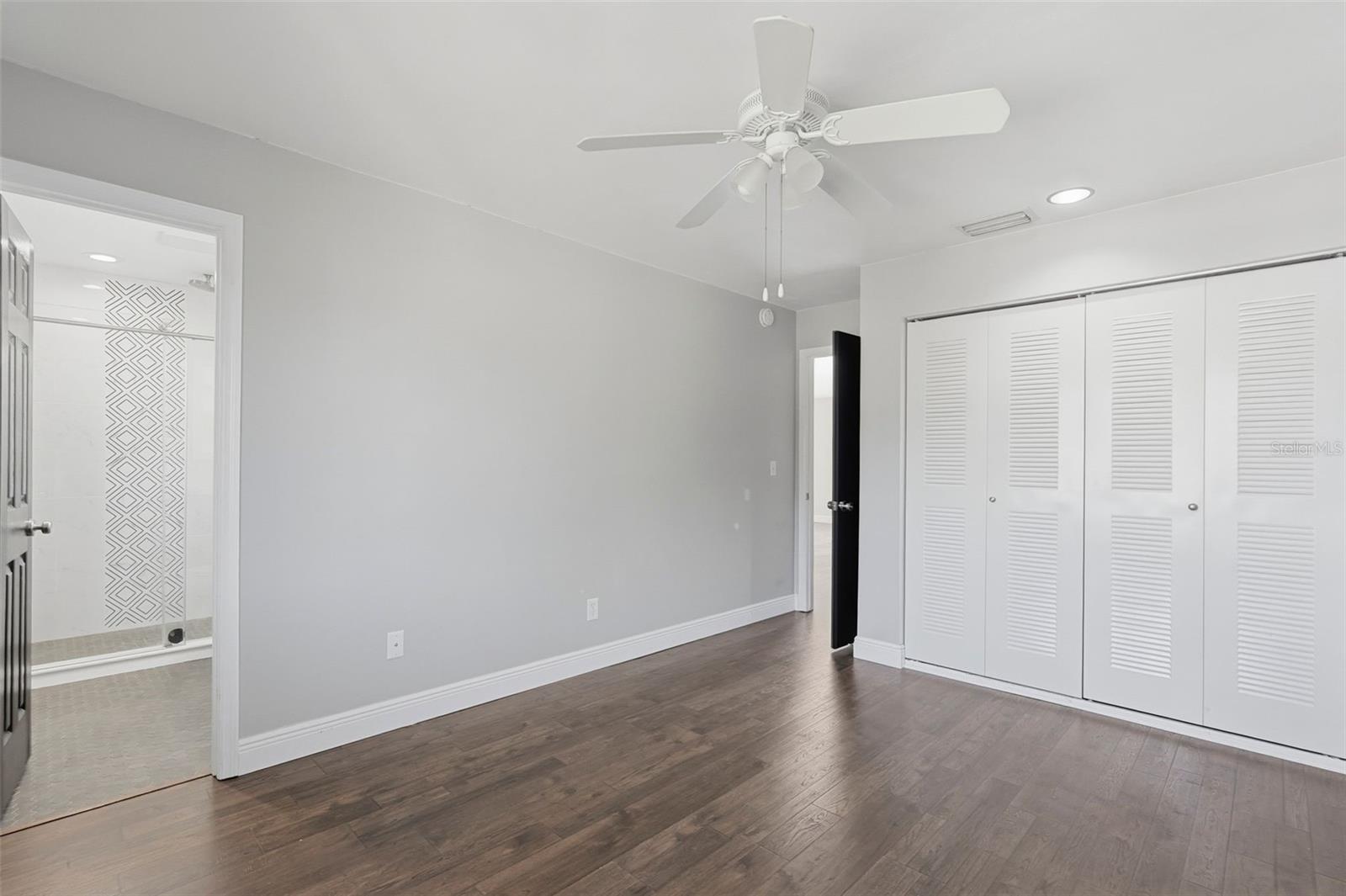 SHOREACRES CENTER - Residential