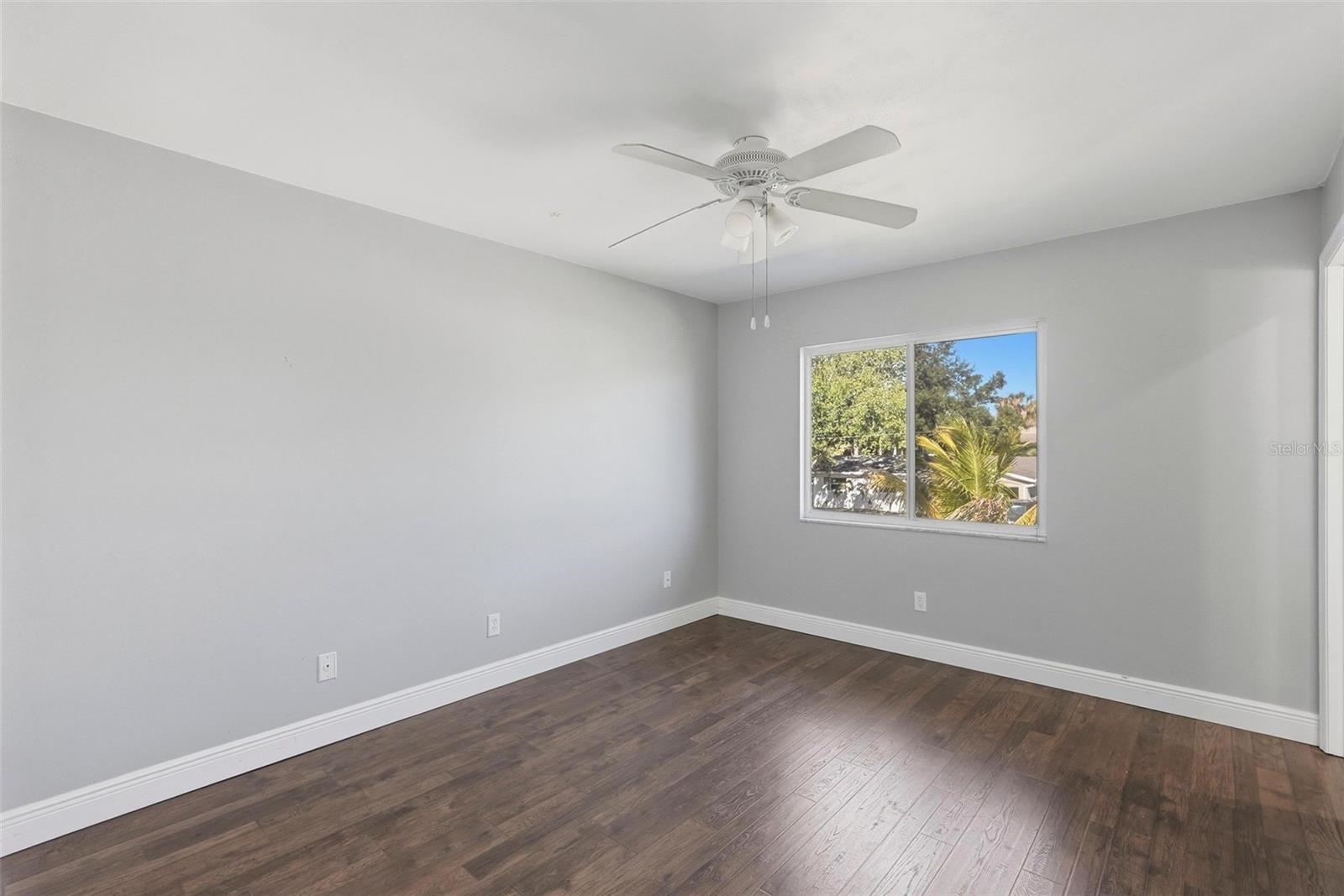 SHOREACRES CENTER - Residential