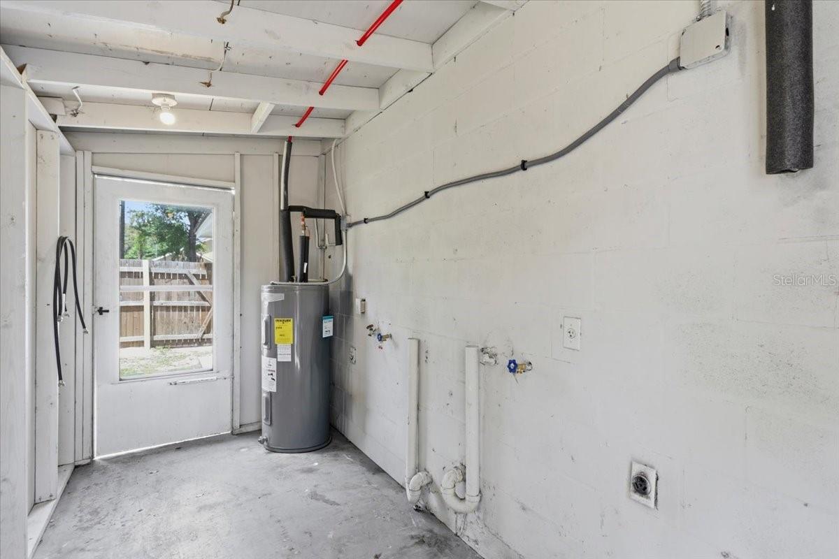 FERN CLIFF - Residential