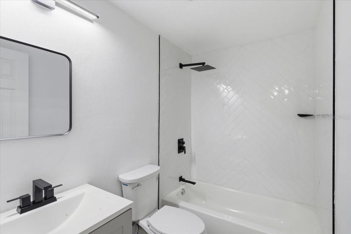 FERN CLIFF - Residential