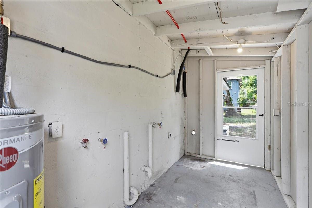 FERN CLIFF - Residential