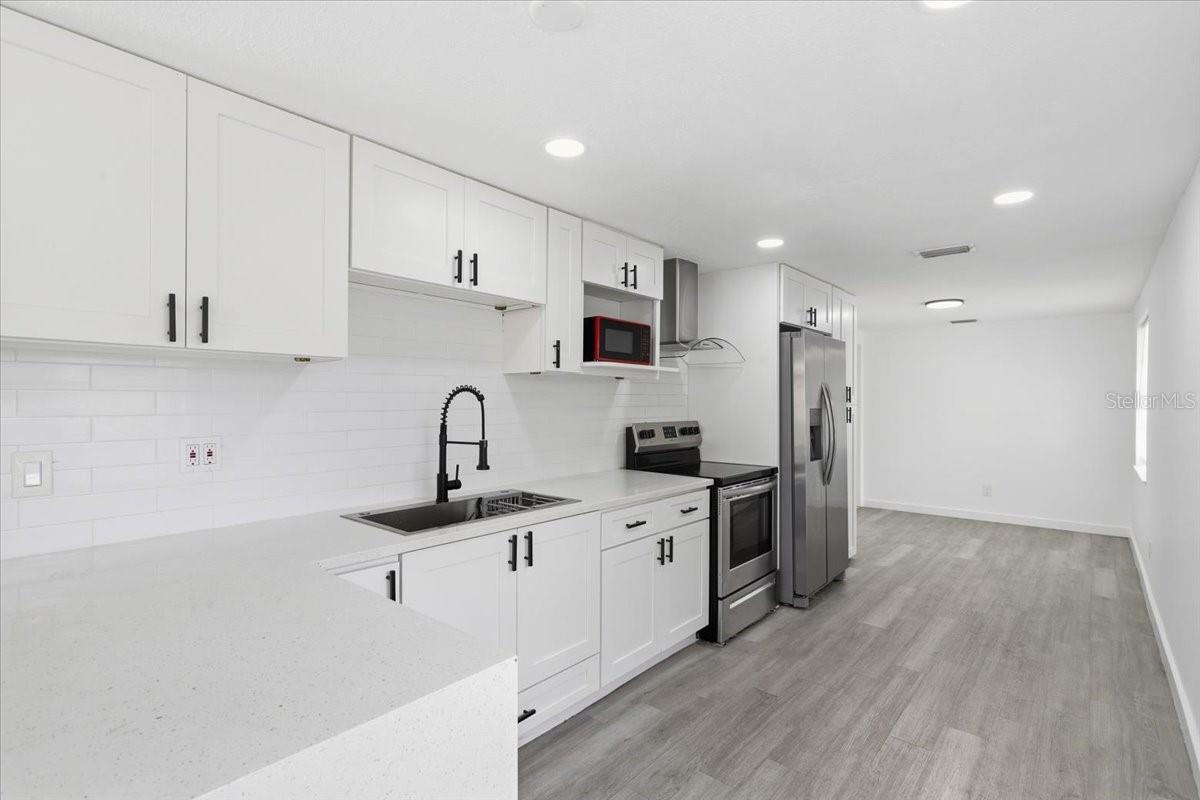 FERN CLIFF - Residential