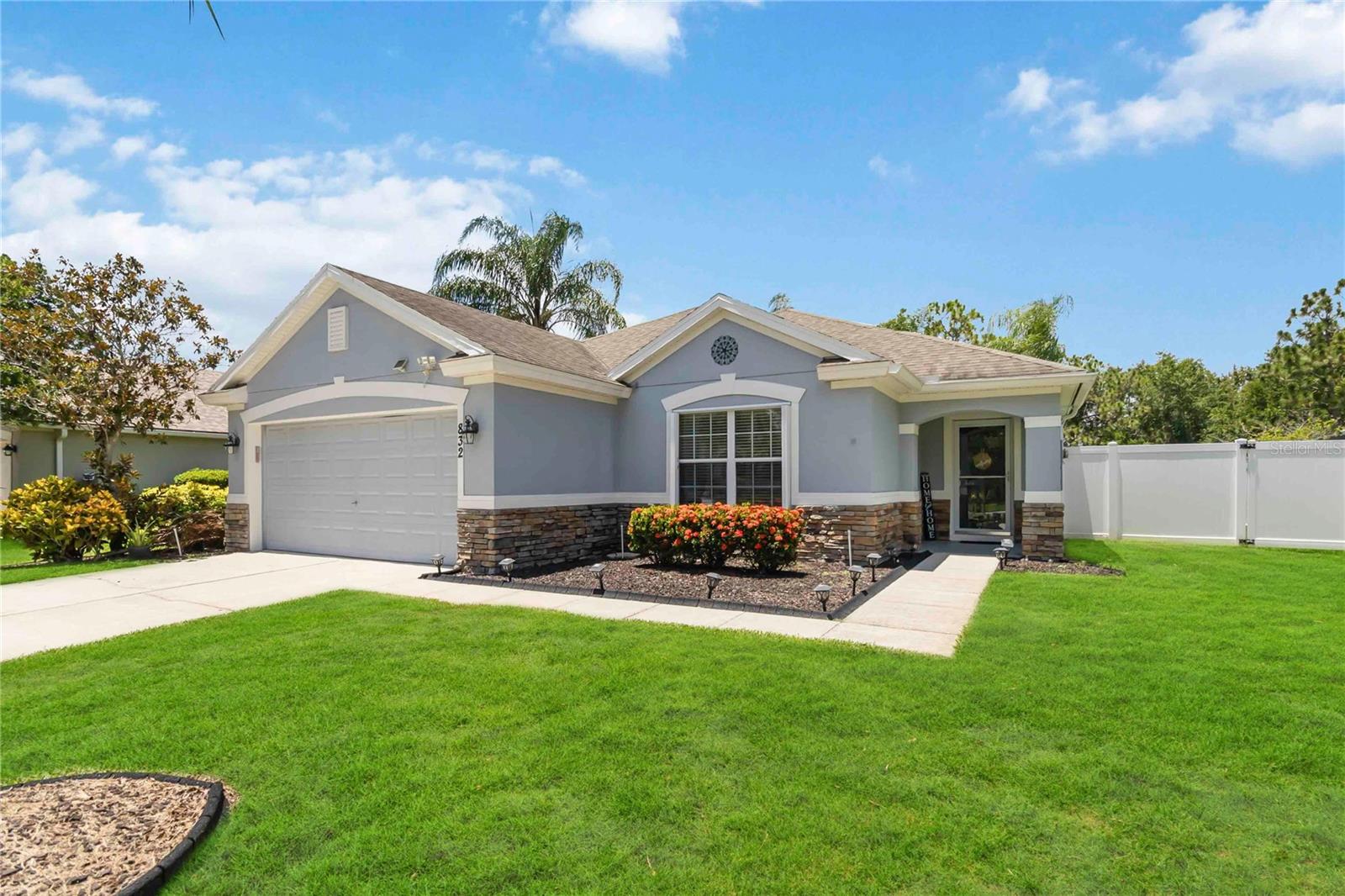 832 SENECA TRAIL