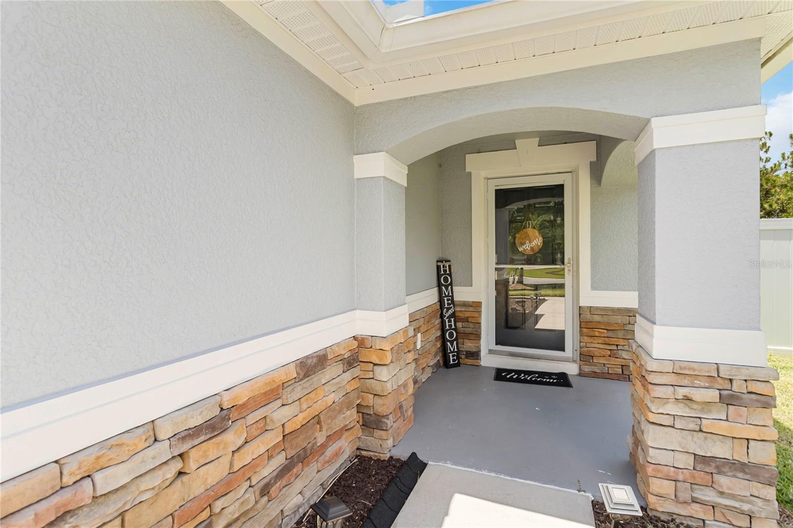 832 SENECA TRAIL