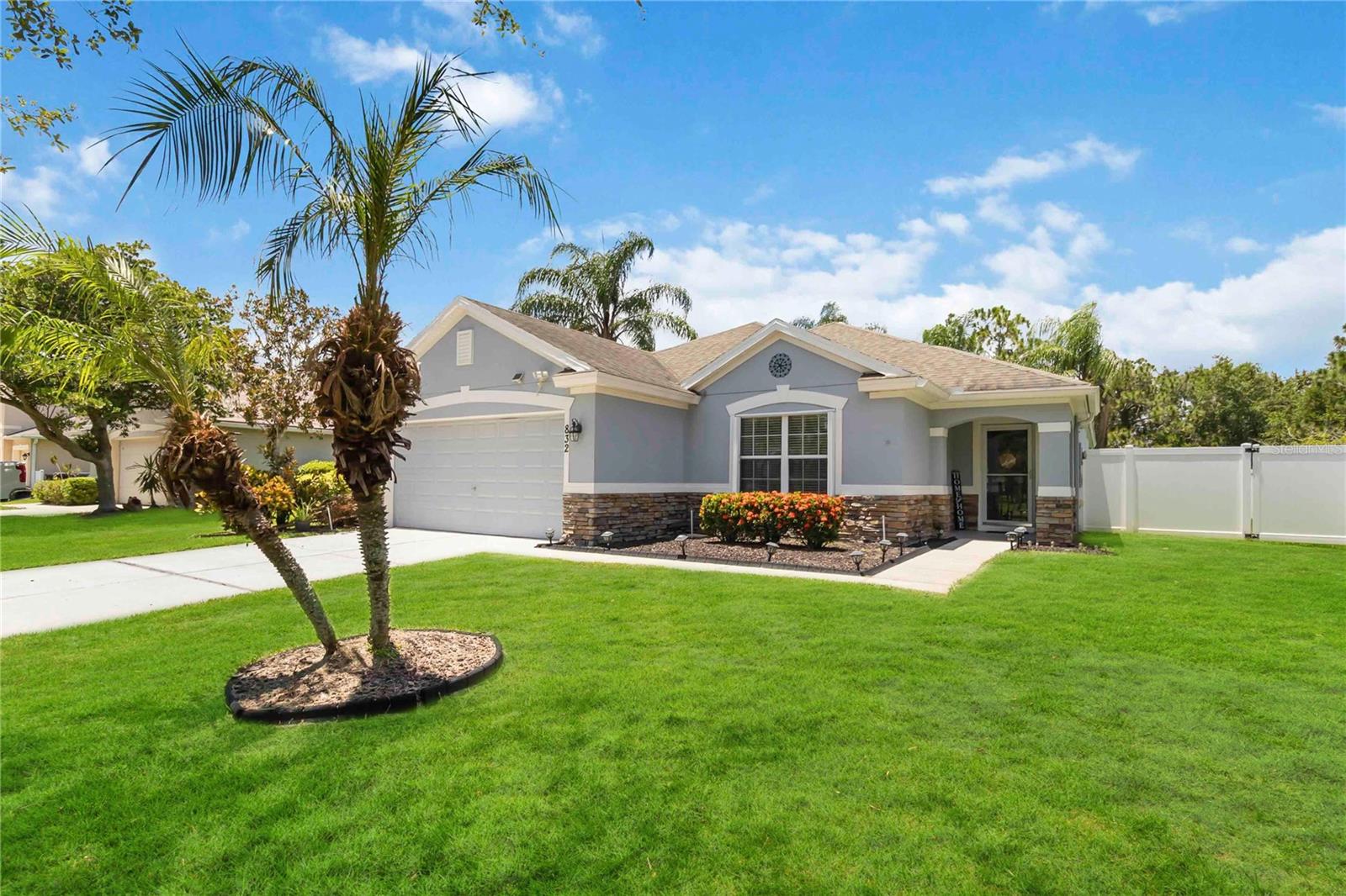 832 SENECA TRAIL
