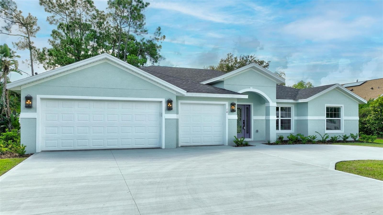 10 BIRD OF PARADISE DRIVE