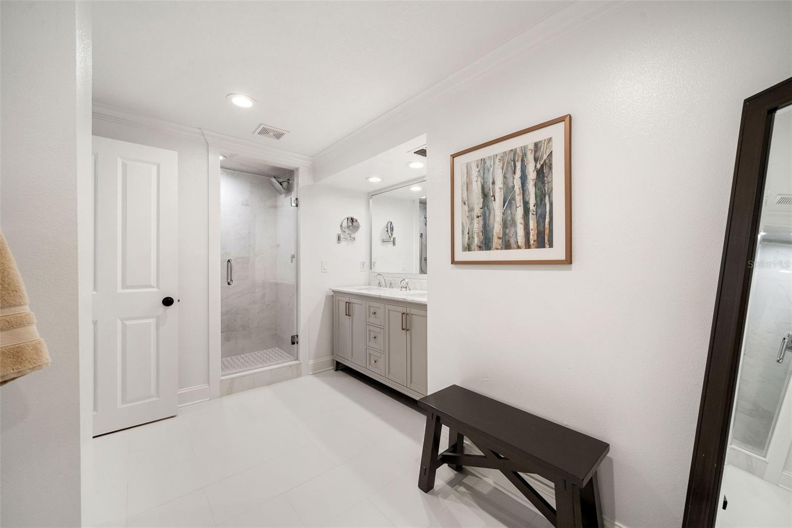 EDGEWATER HEIGTHS - Residential