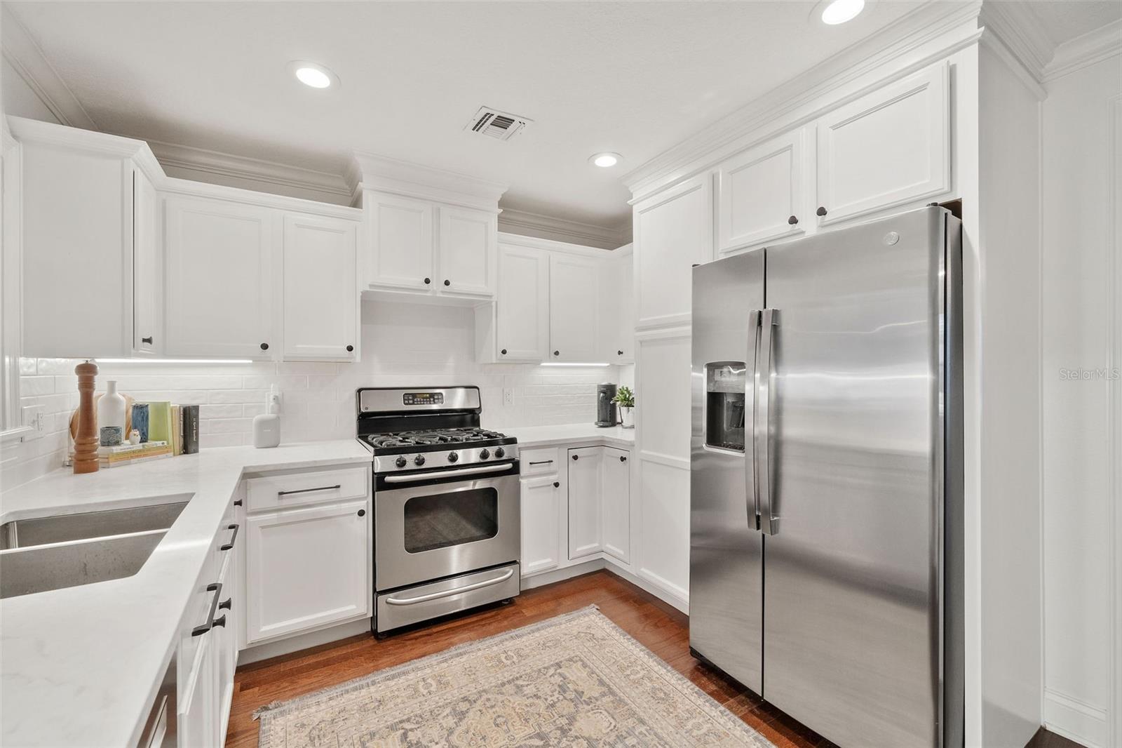 EDGEWATER HEIGTHS - Residential