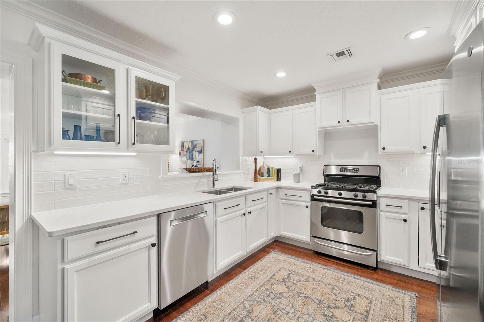 EDGEWATER HEIGTHS - Residential