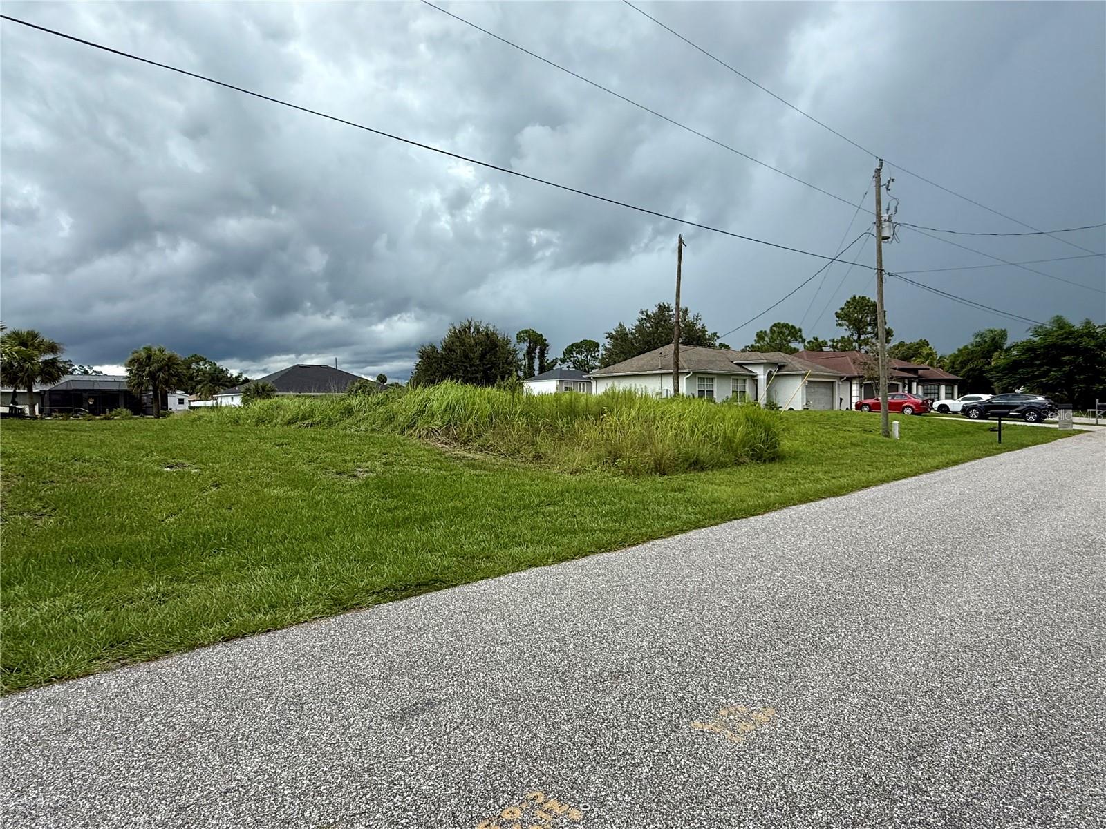 PORT CHARLOTTE SUB 32 - Land