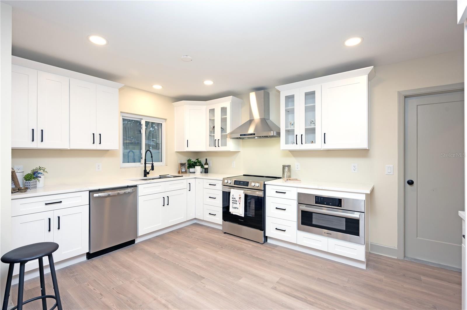 11322 CARROLLWOOD DRIVE