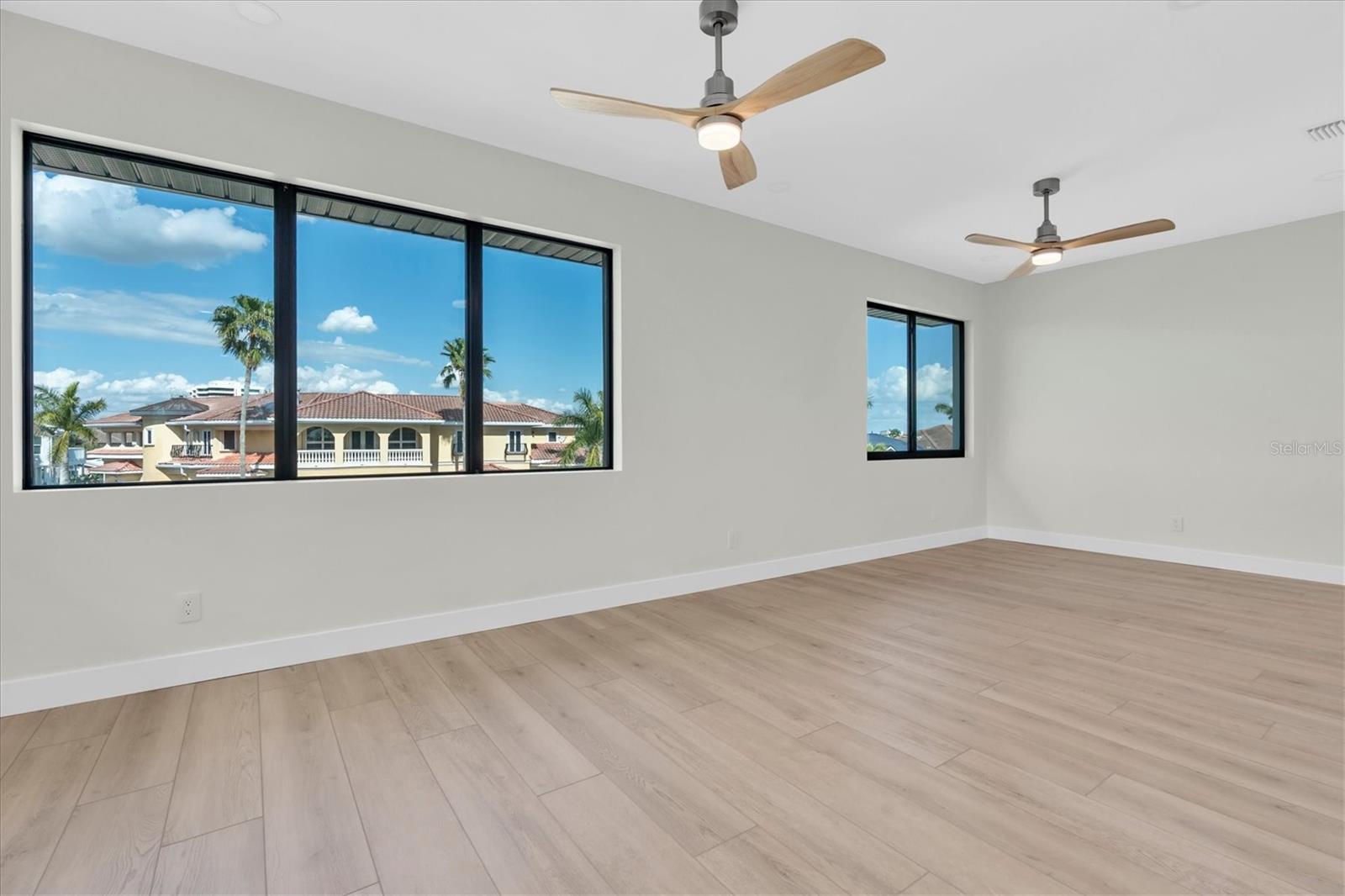 SKIMMER POINT PH III - Residential