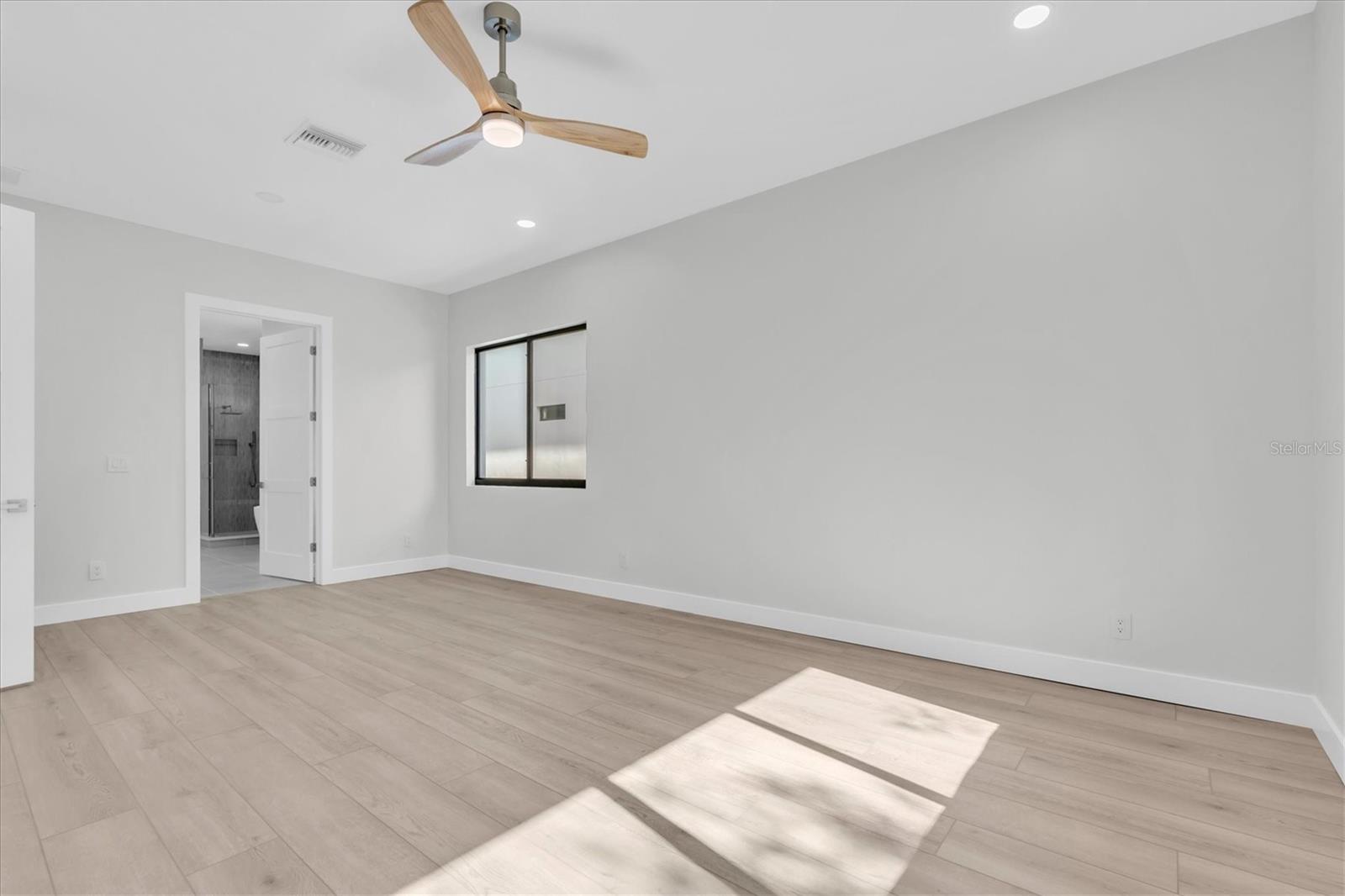 SKIMMER POINT PH III - Residential