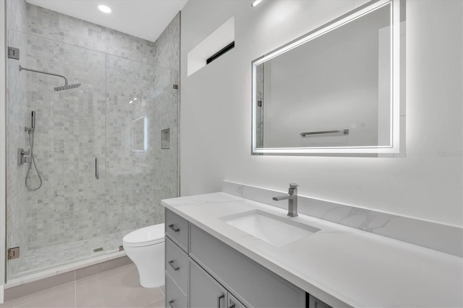 SKIMMER POINT PH III - Residential