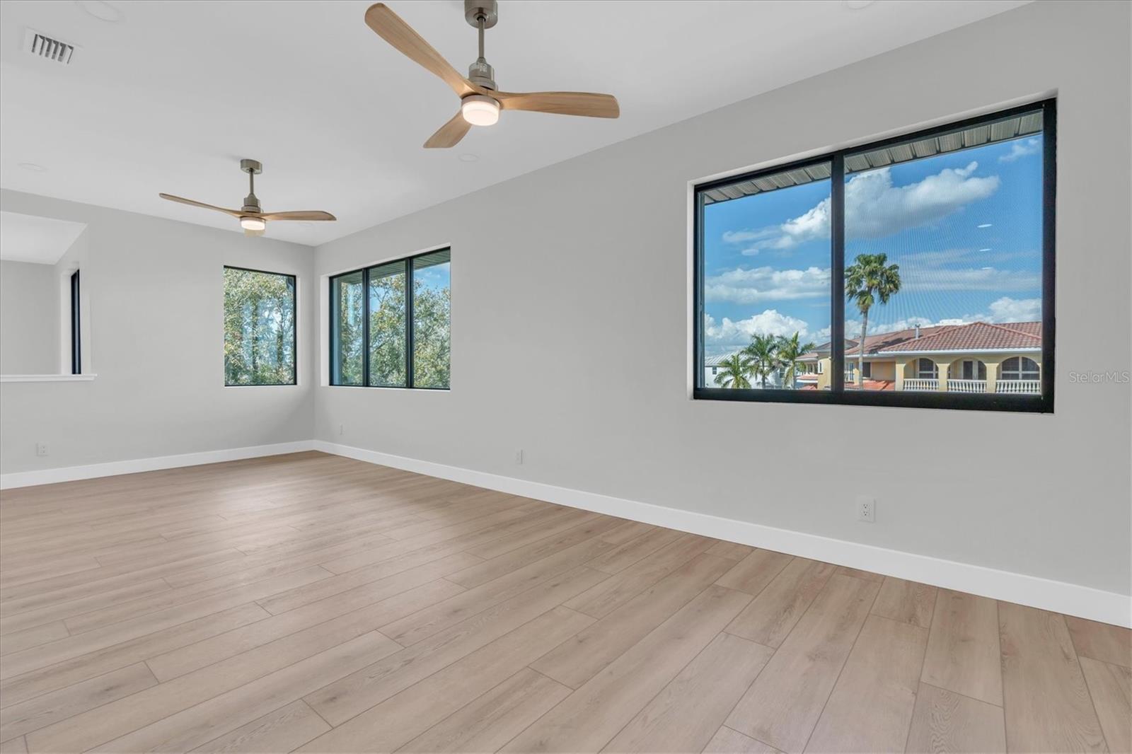 SKIMMER POINT PH III - Residential