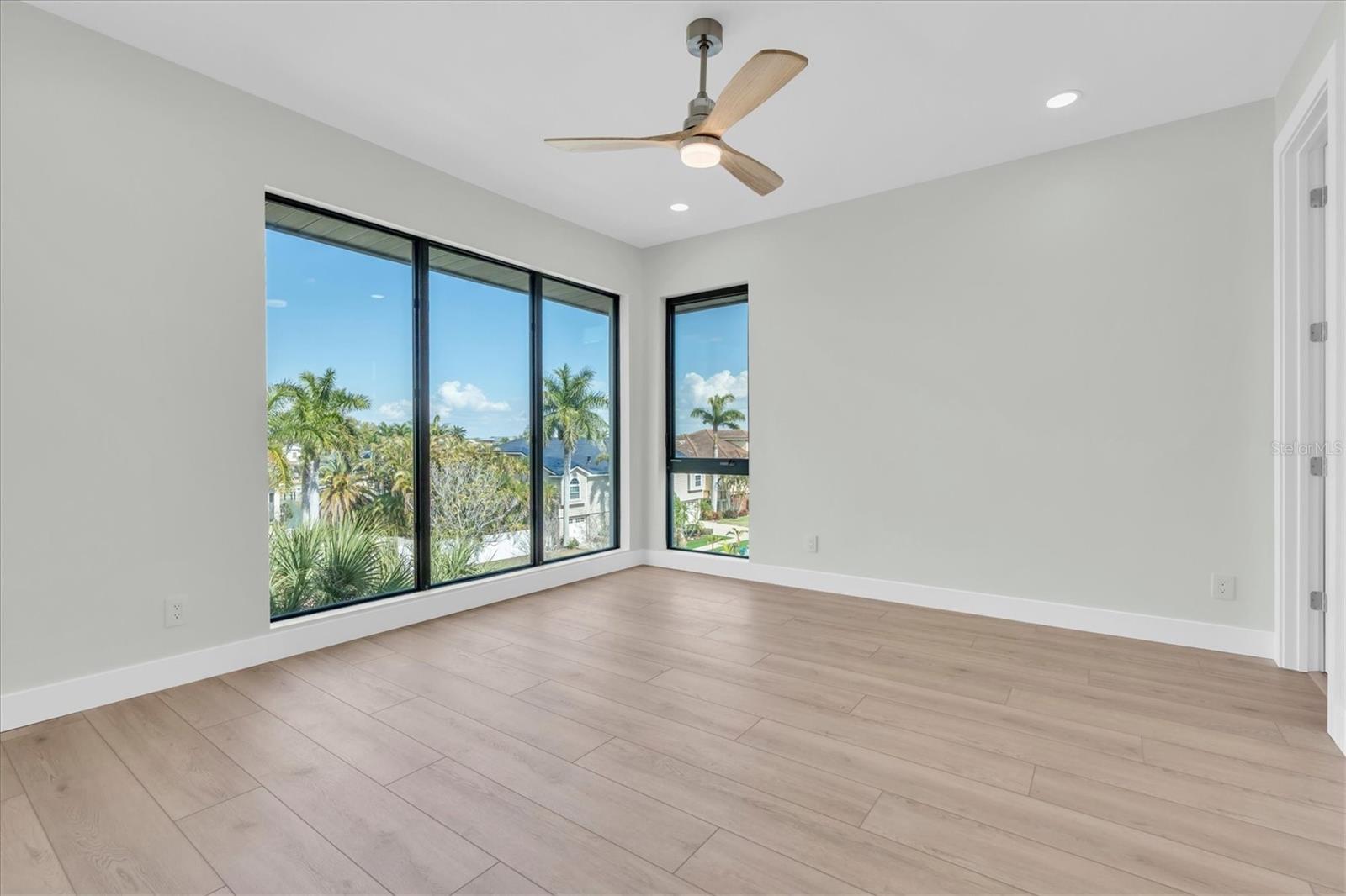 SKIMMER POINT PH III - Residential