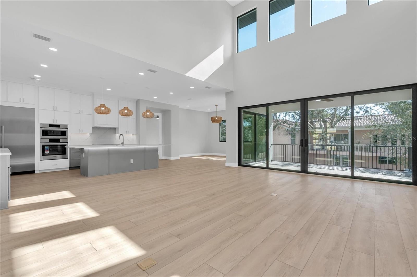 SKIMMER POINT PH III - Residential