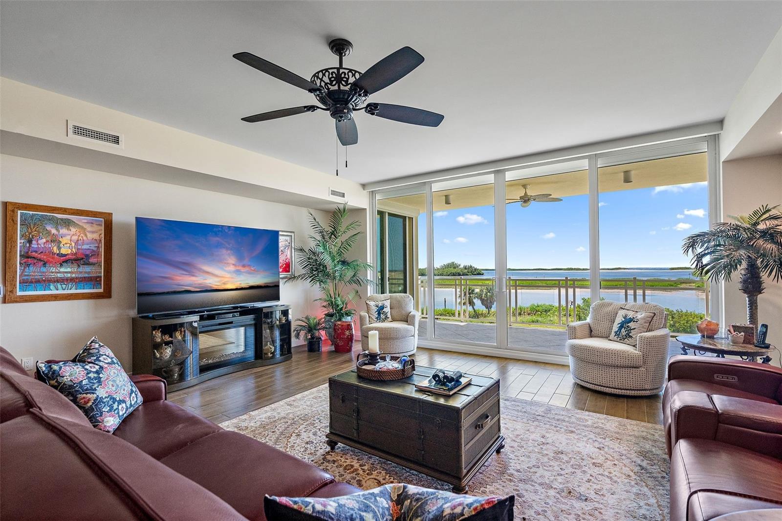 SUNSET POINTE AT COLLANY KEY III CONDO - Residential