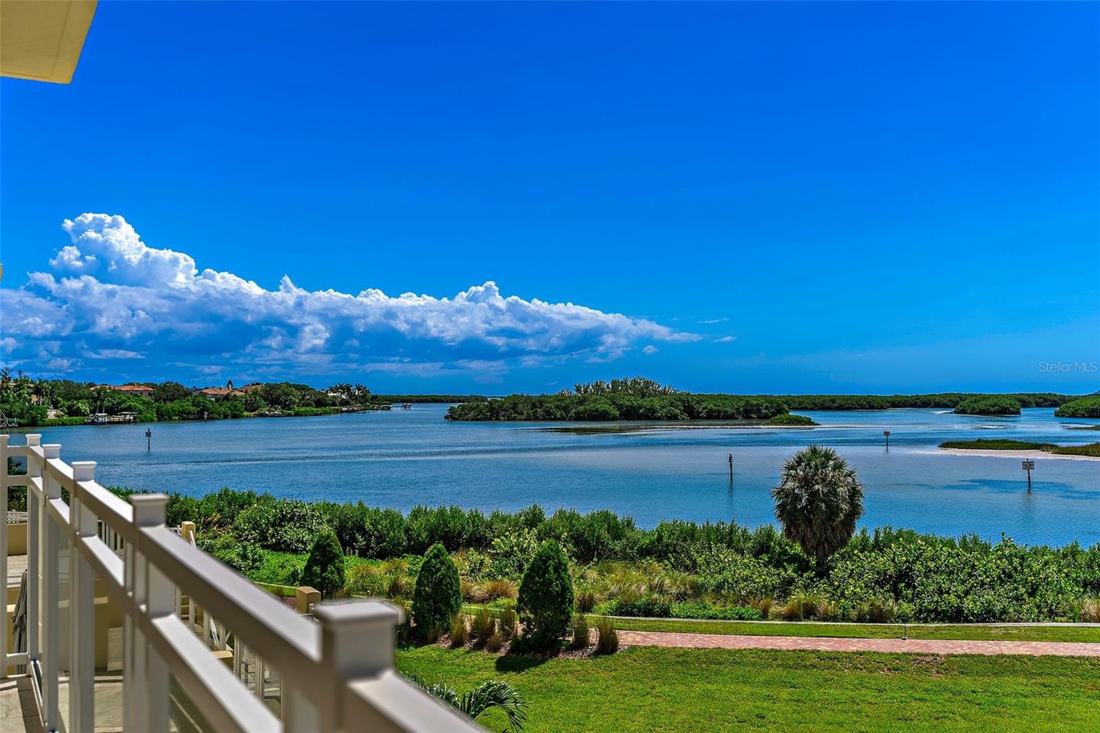 SUNSET POINTE AT COLLANY KEY III CONDO - Residential