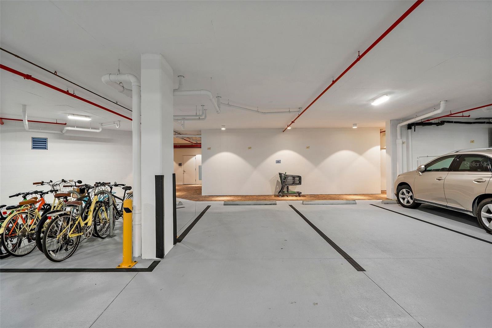 SUNSET POINTE AT COLLANY KEY III CONDO - Residential