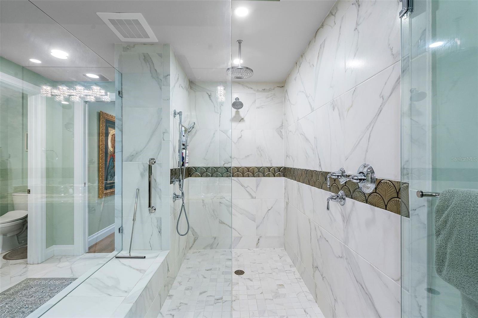 SUNSET POINTE AT COLLANY KEY III CONDO - Residential