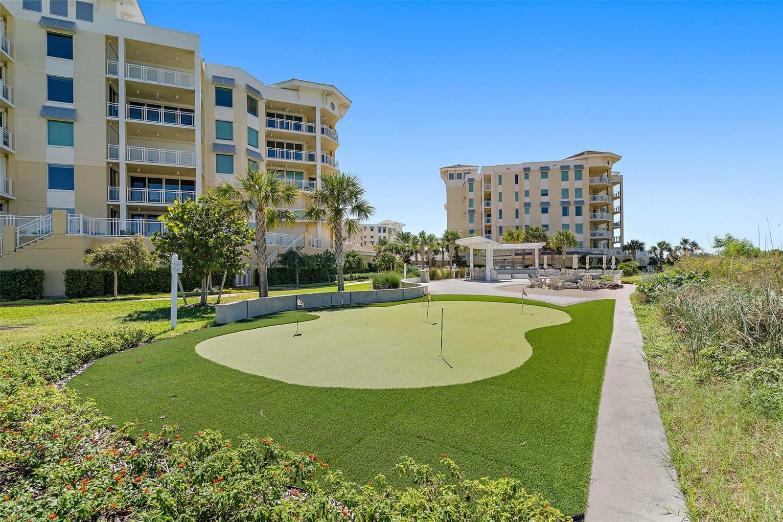 SUNSET POINTE AT COLLANY KEY III CONDO - Residential