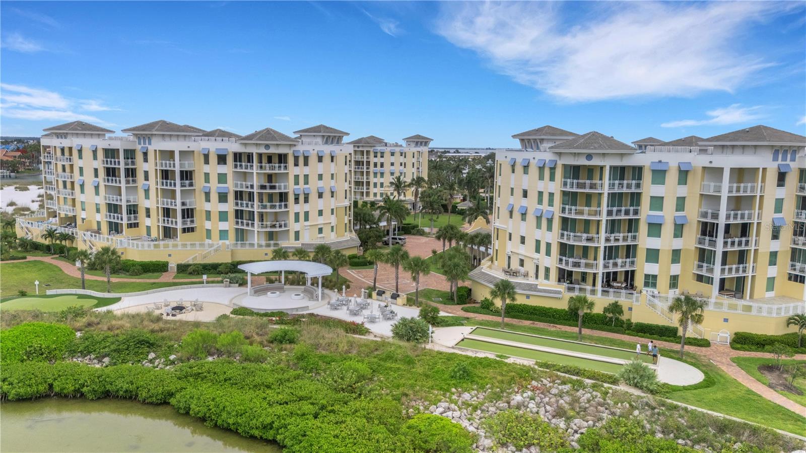 795 COLLANY ROAD 304