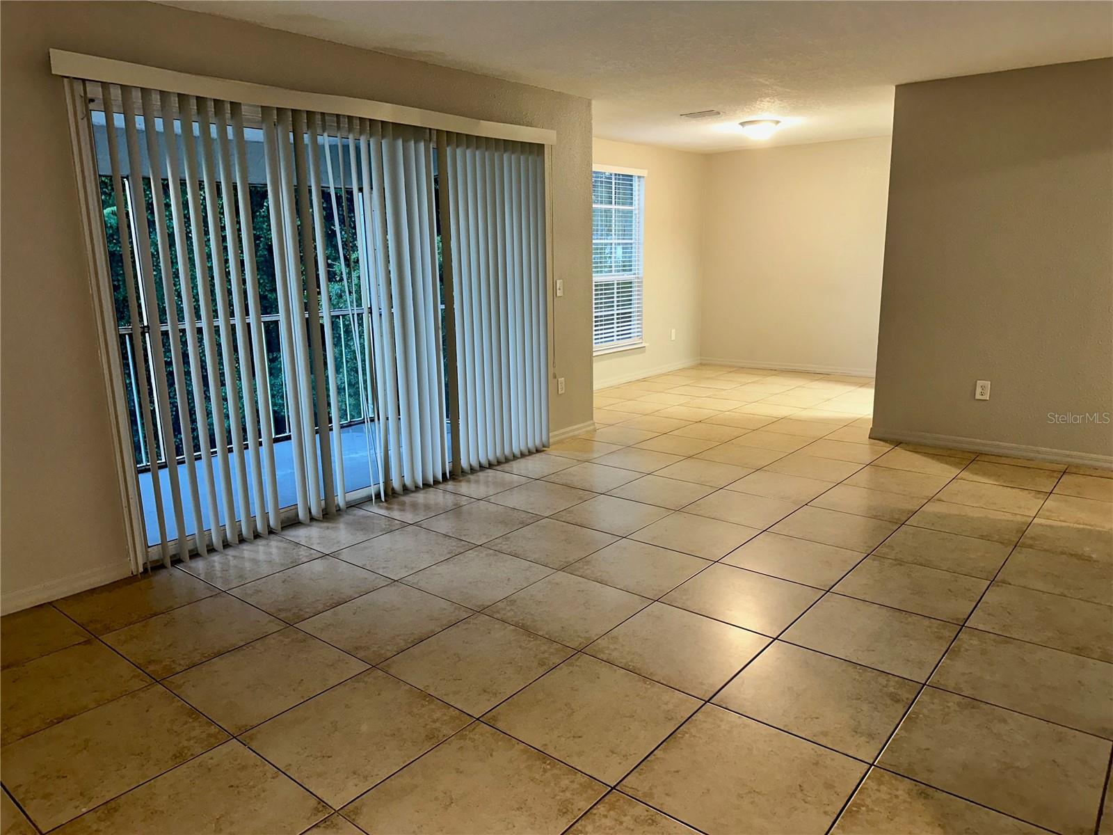 4184 VERSAILLES DRIVE 4184D
