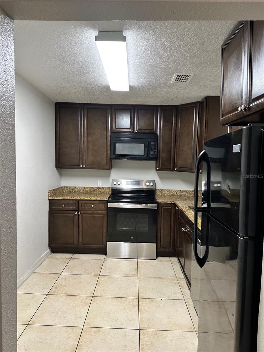 4184 VERSAILLES DRIVE 4184D
