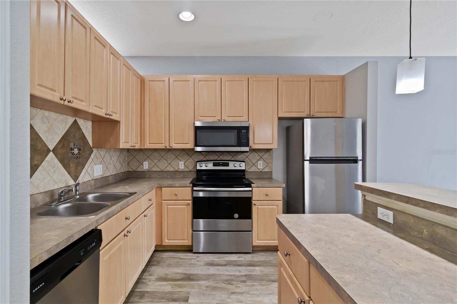 SILVERLAKE - Residential