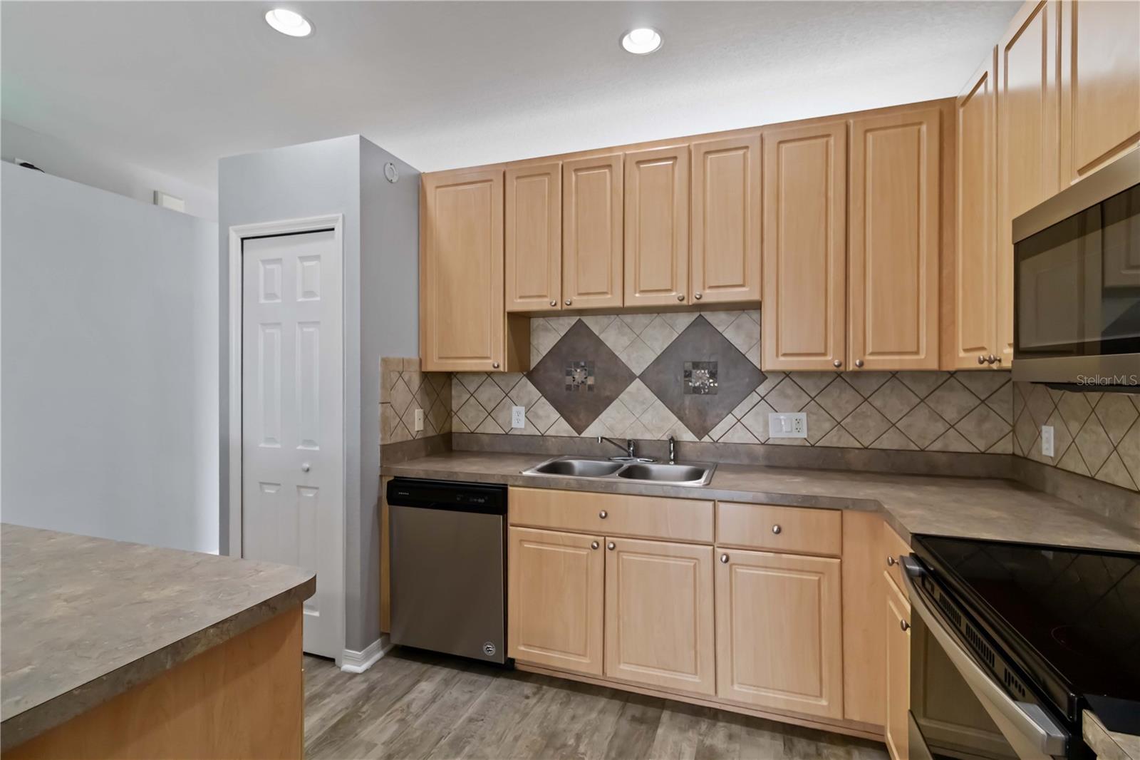 SILVERLAKE - Residential