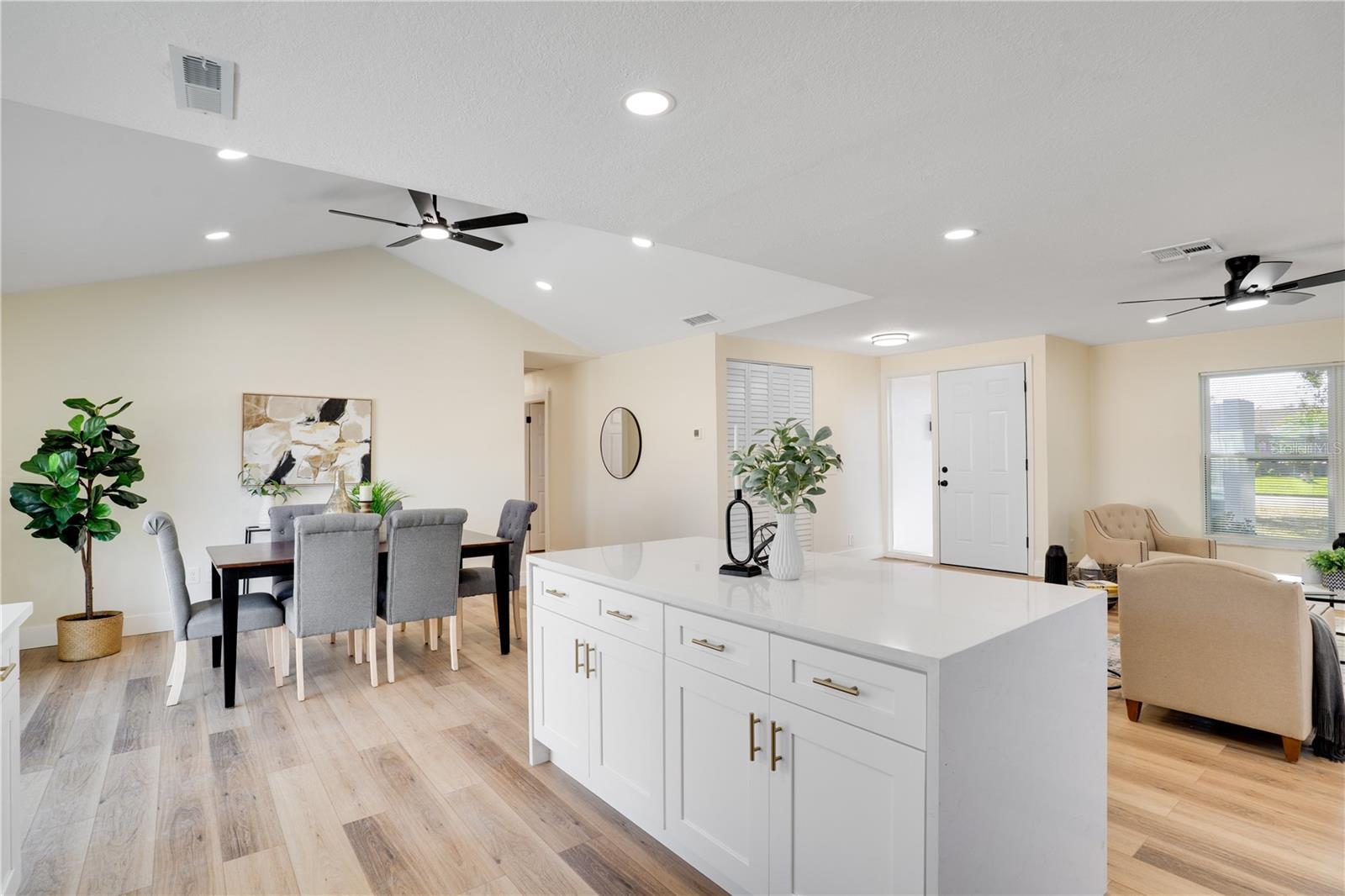 DEL PRADO IMPERIAL - Residential