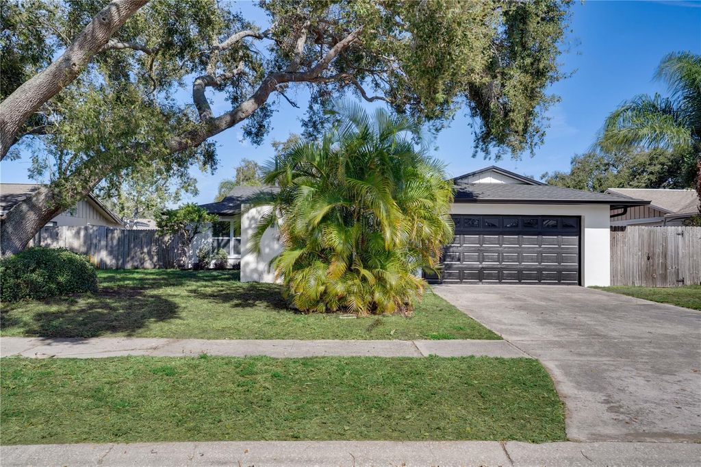 Photo of 13469 Sol Vista Drive, Largo, FL 33774 (MLS # TB8450484)