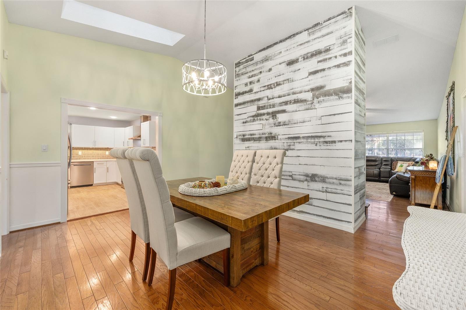 LEESBURG BEVERLY HARBORS 02 CONDO - Residential