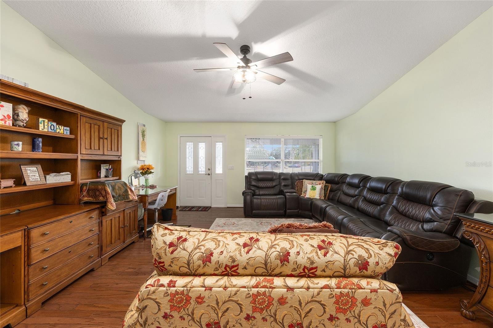 LEESBURG BEVERLY HARBORS 02 CONDO - Residential