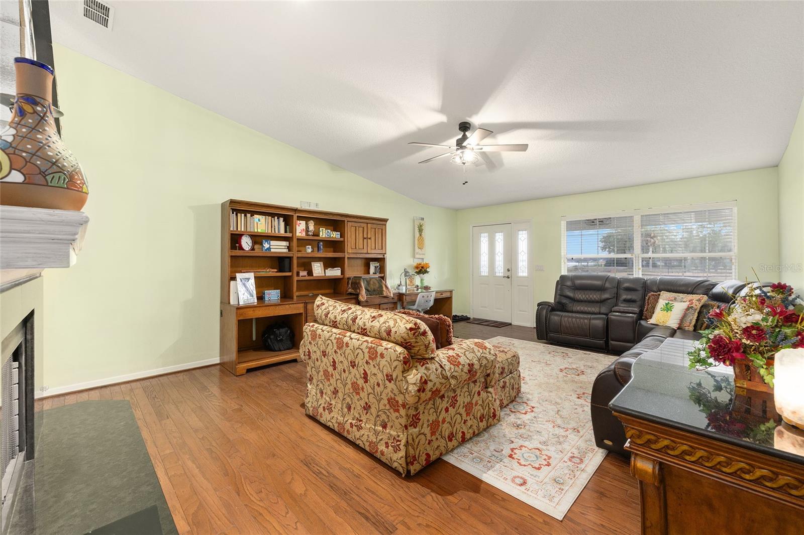 LEESBURG BEVERLY HARBORS 02 CONDO - Residential