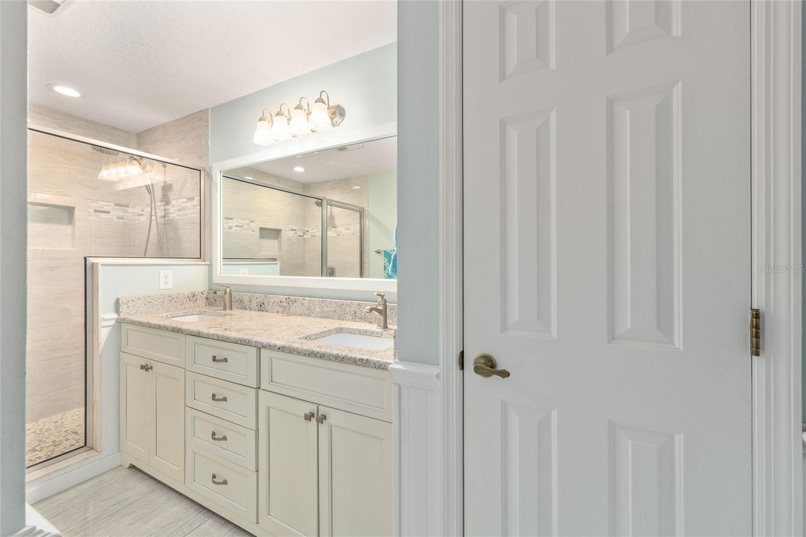 LEESBURG BEVERLY HARBORS 02 CONDO - Residential