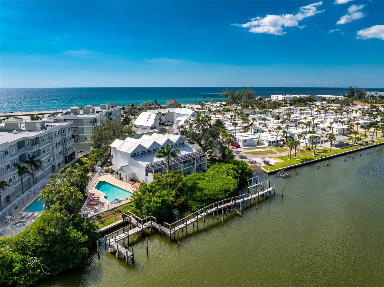 LIVE OAK LANDINGS PH 04 - Residential