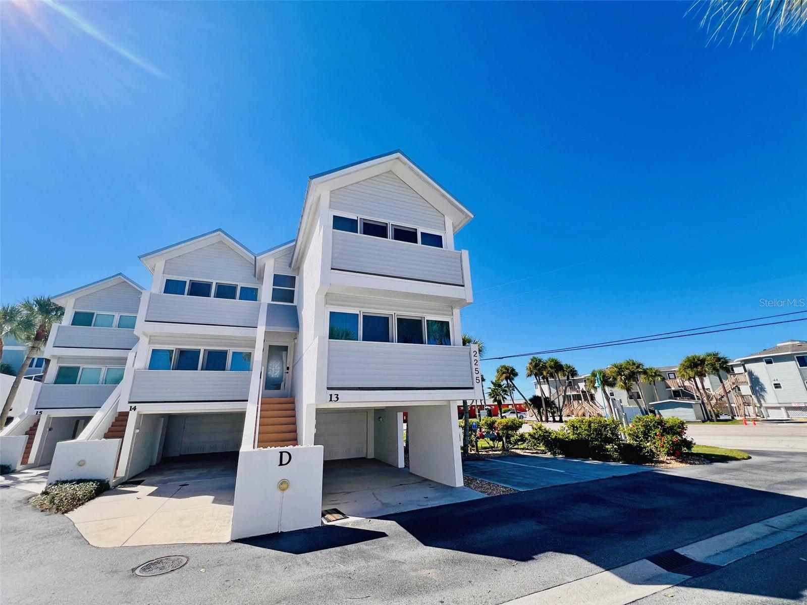 LIVE OAK LANDINGS PH 04 - Residential