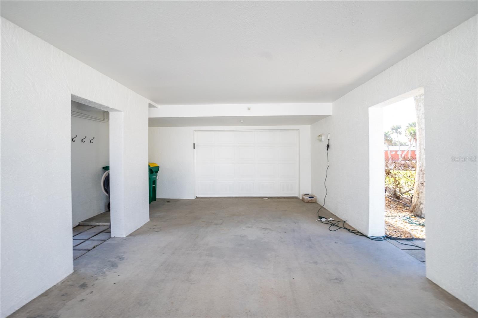 LIVE OAK LANDINGS PH 04 - Residential