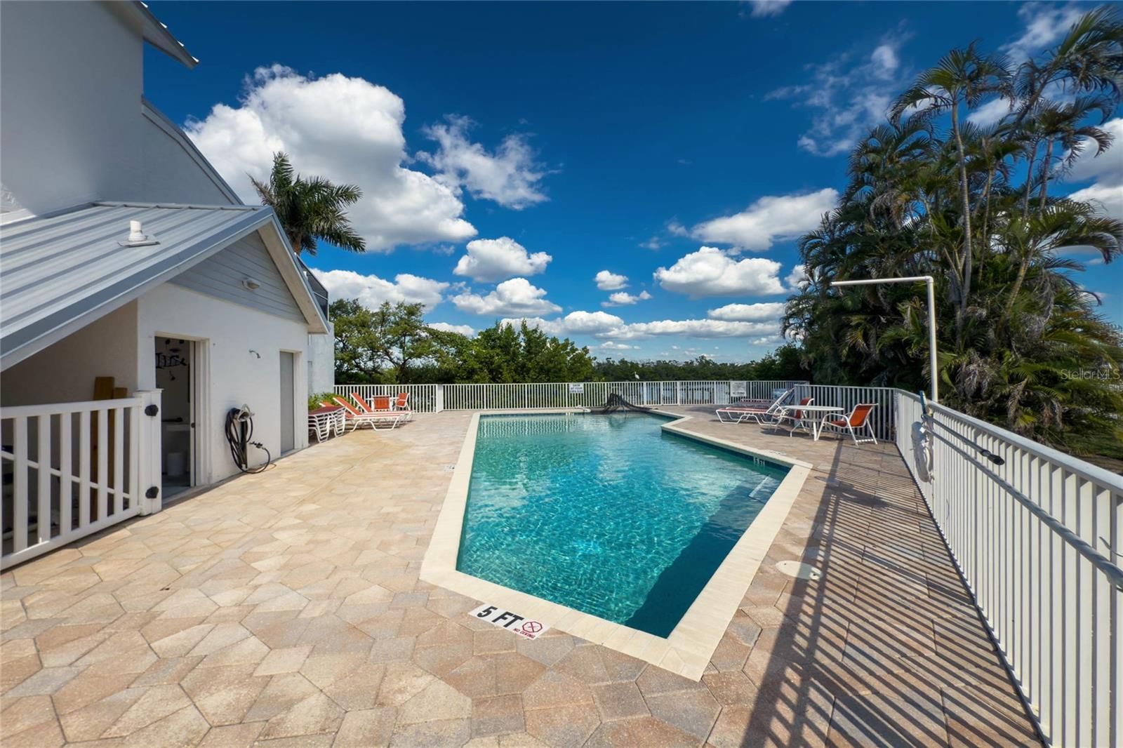 LIVE OAK LANDINGS PH 04 - Residential