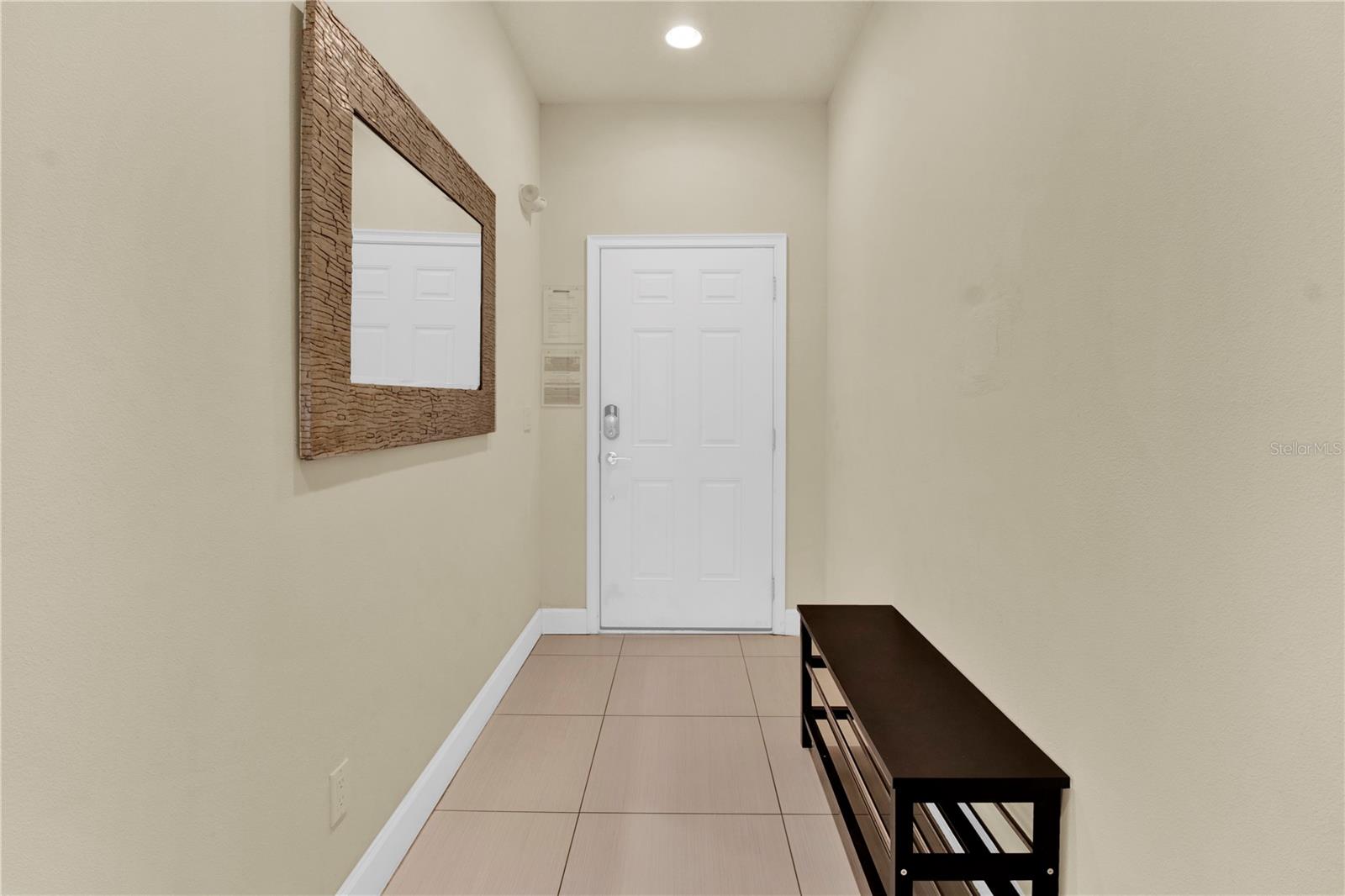 1613 RETREAT CIRCLE