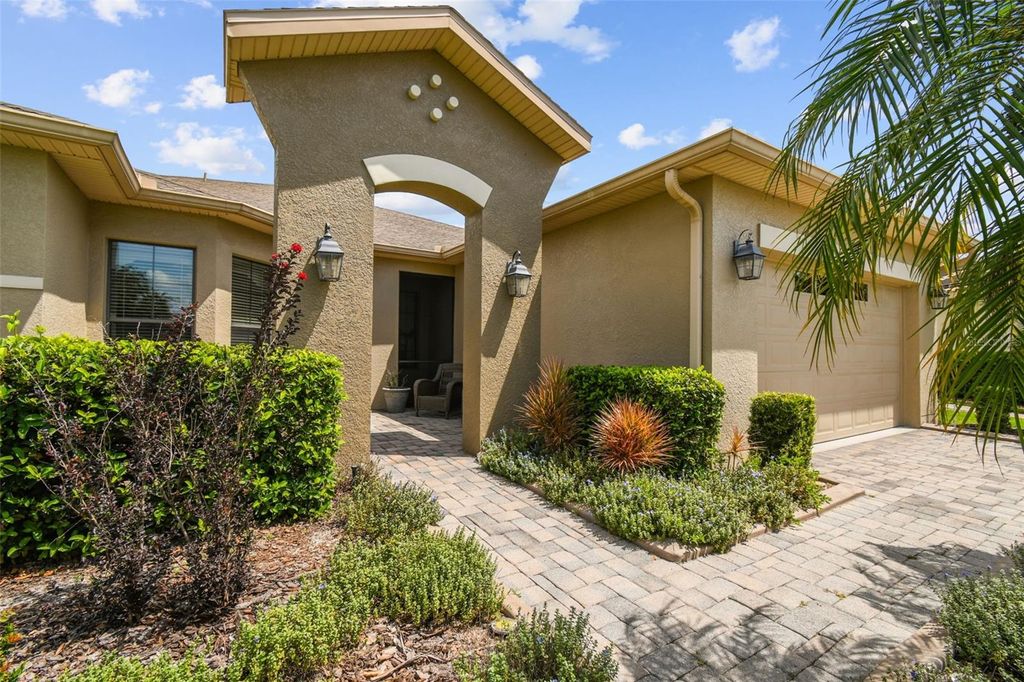 Photo of 313 Santa Barbara Lane, Kissimmee, FL 34759 (MLS # S5131195)