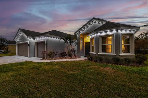 A home in LAKELAND