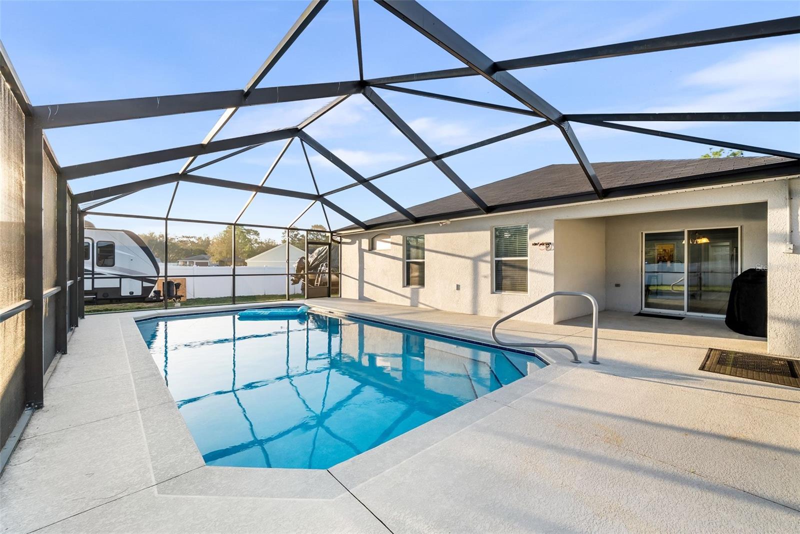 KINGSLAND COUNTRY ESTATE - Residential